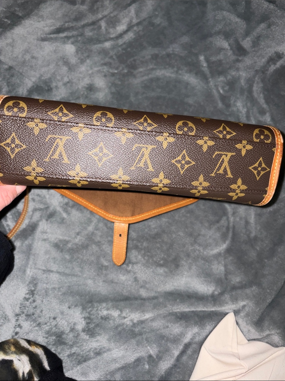 Louis Vuitton Monogram Envelope Crossbody Bag - Brown & Tan - Picture 10 of 11